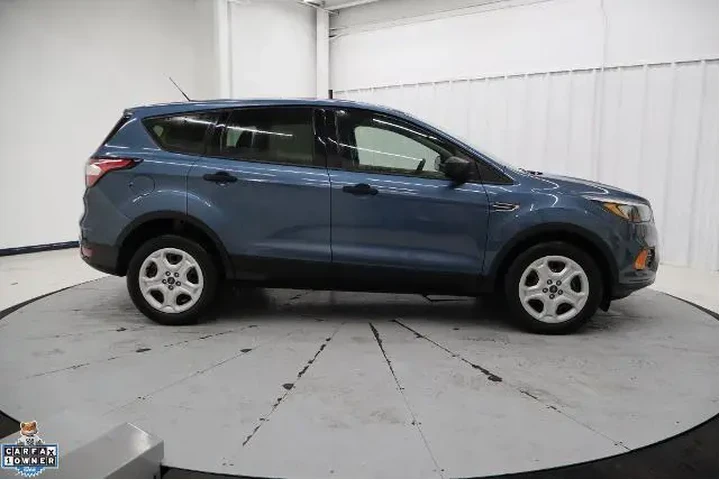 $13995 : Ford Escape 2018 S 4dr SUV image 2