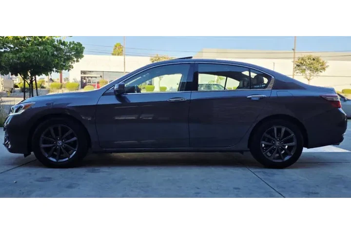 $13950 : 2017 Accord EX-L V6 image 3