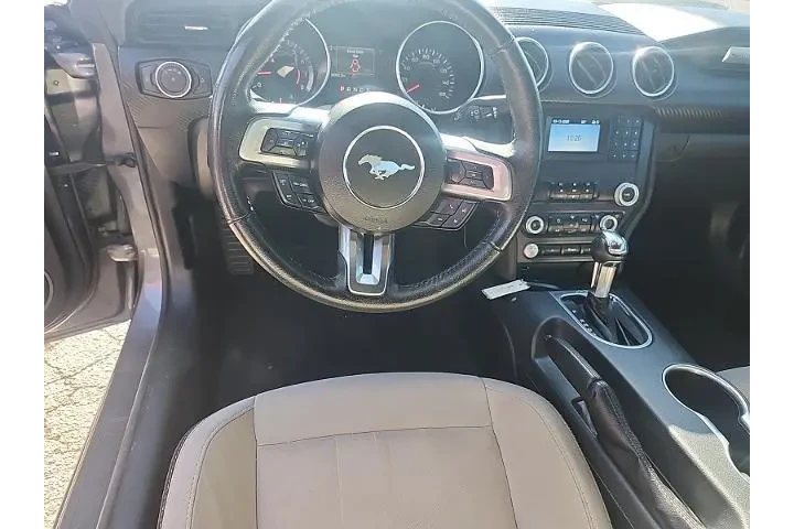 $22887 : Ford Mustang 2022 EcoBoost 2 image 9