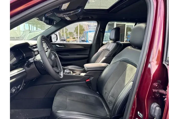 $36500 : Jeep Grand Cherokee 2024 4x4 image 5