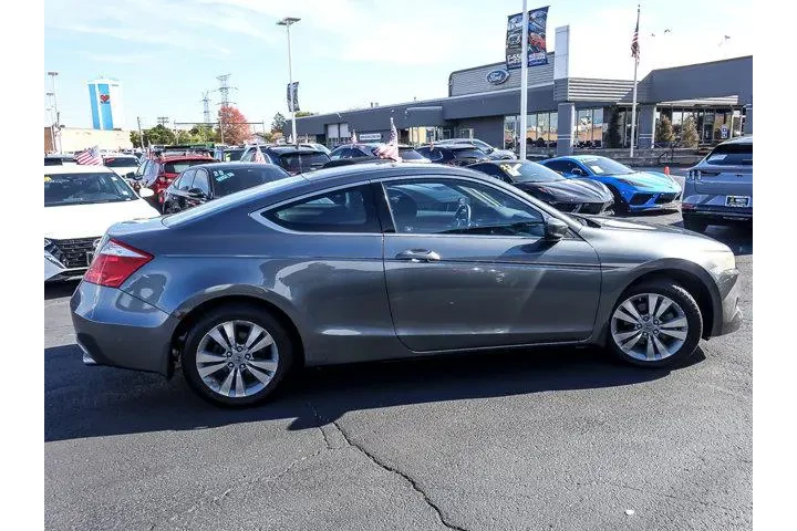 $11969 : Honda Accord 2010 EX 2dr Cou image 8