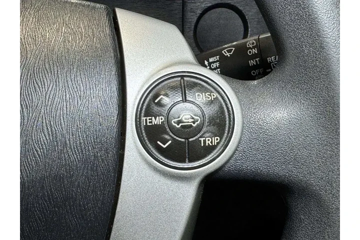 $13495 : Toyota Prius c 2014 Four 4dr image 10