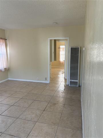 $2095 : 2 bedroom home, parking, LA image 2