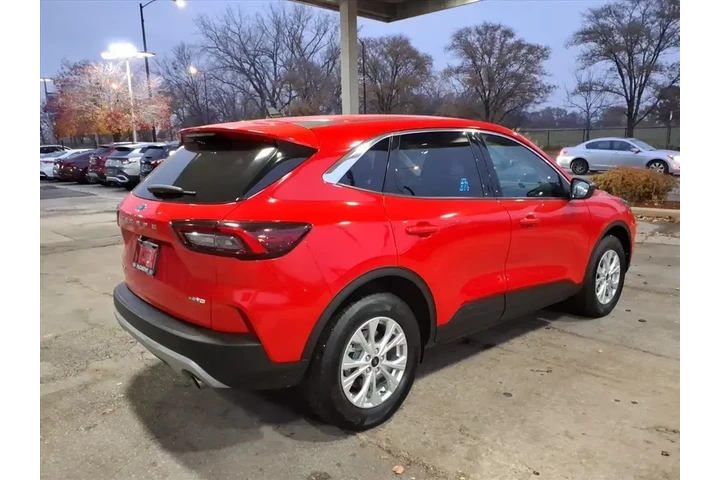$22981 : Ford Escape 2024 AWD Active image 3