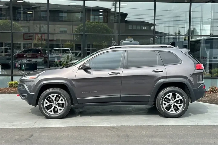 $12951 : Jeep Cherokee 2015 4x4 Trailh image 7