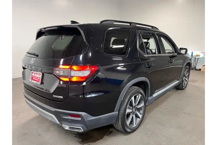 $39569 : Honda Pilot 2023 Touring 4dr image 3