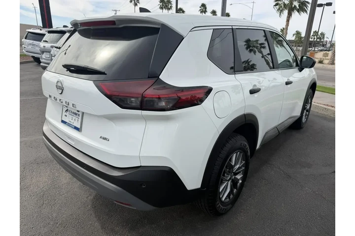 $18999 : Nissan Rogue 2023 AWD S 4dr image 4