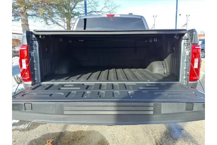 $33980 : Ford F-150 2023 4x2 XL 4dr S image 10