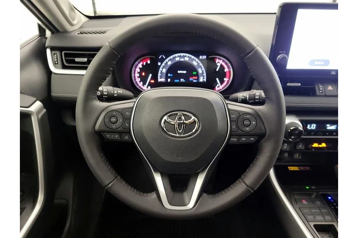 $37998 : Toyota RAV4 2023 AWD XLE Pre image 10