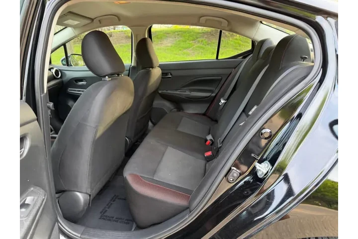 $11997 : 2021 Versa SR image 8
