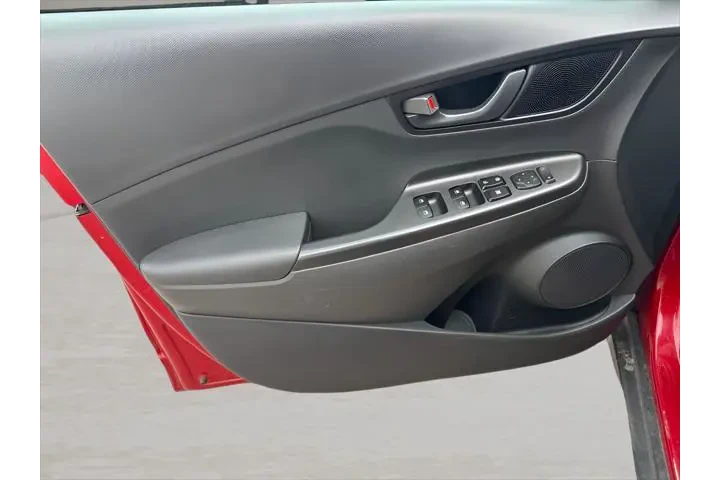 $12066 : Hyundai KONA 2020 AWD SEL 4d image 6