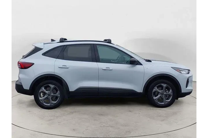 $27888 : Ford Escape 2025 AWD ST-Line image 6