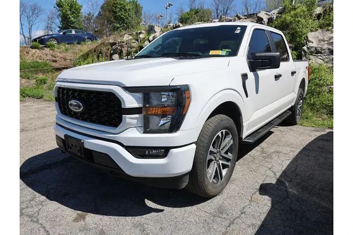 $39893 : Ford F-150 2023 4x4 XLT 4dr image 3