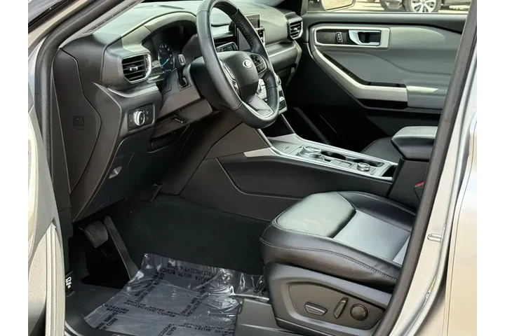 $28289 : Ford Explorer 2022 AWD XLT 4 image 7