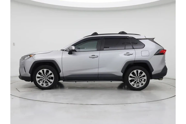 $23998 : Toyota RAV4 2019 XLE Premium image 3