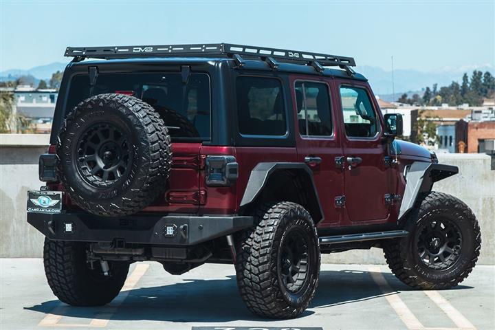 2022 Wrangler Unlimited Sport image 4