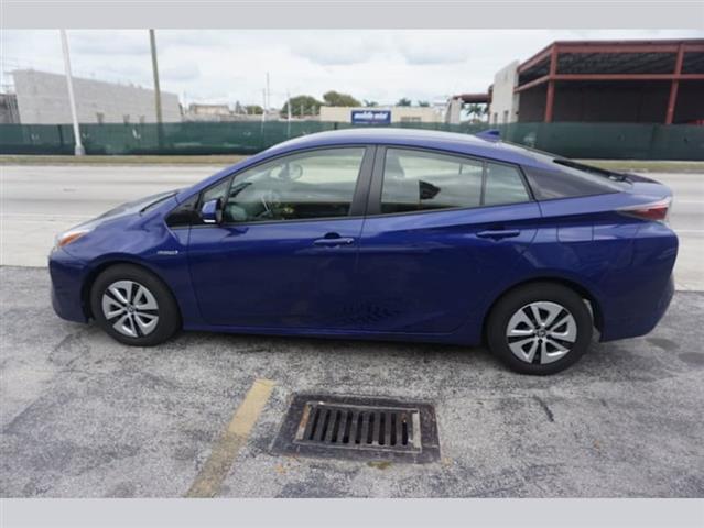 $16499 : 2018 Toyota Prius image 4