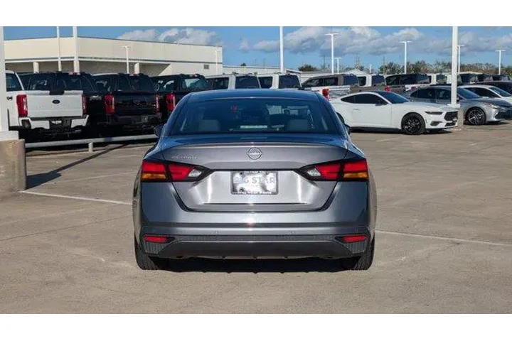 $18800 : Nissan Altima 2024 2.5 S 4dr image 4