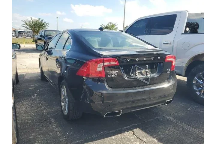 $9995 : Volvo S60 2016 AWD T5 Premie image 4