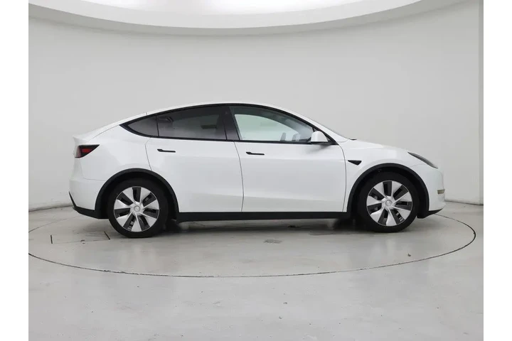 $27998 : Tesla Model Y 2021 AWD Long image 7