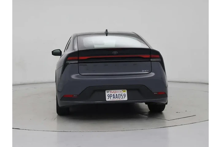 $28998 : Toyota Prius 2024 LE 4dr Hat image 6