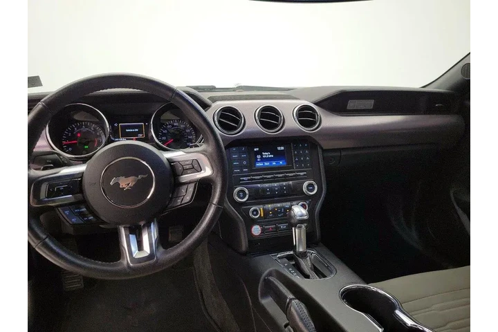 $31998 : Ford Mustang 2017 GT 2dr Fas image 9