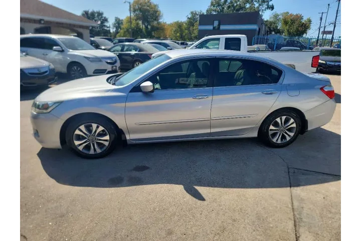 $10500 : 2014 Accord LX image 6