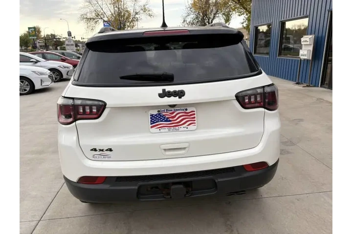 $16990 : 2018 Compass Altitude image 8