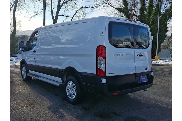 $29995 : Ford Transit 2023 250 3dr LW image 5