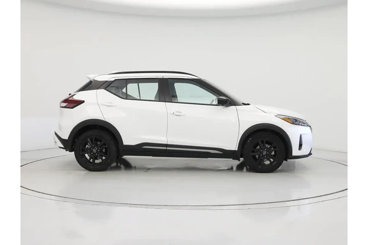 $20998 : Nissan Kicks 2023 SR 4dr Cro image 7