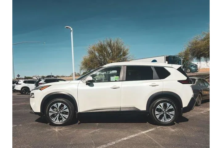 $17997 : Nissan Rogue 2023 SV 4dr Cro image 6