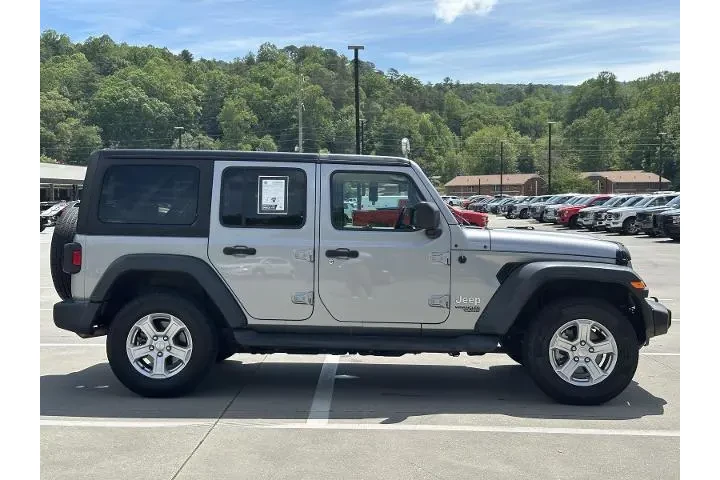 $29900 : Jeep Wrangler Unlimited 2020 image 8