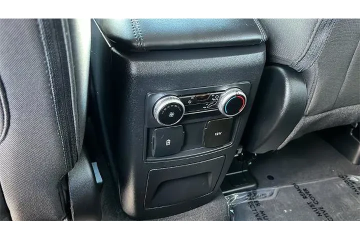 $26975 : Ford Explorer 2022 XLT 4dr S image 8