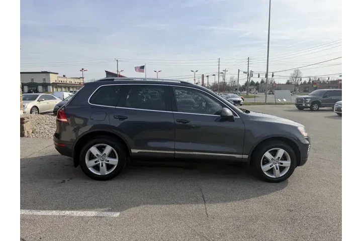 $8999 : 2012 Touareg VR6 Sport image 8