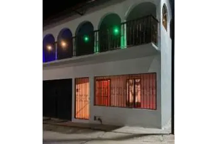 DUEÑO VENDE CASA EN NOCHISTLAN image 5