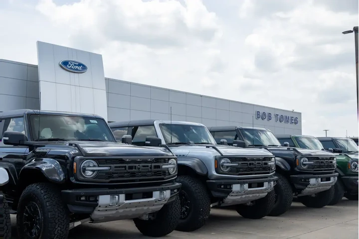 $26995 : Ford Mustang 2024 EcoBoost P image 8