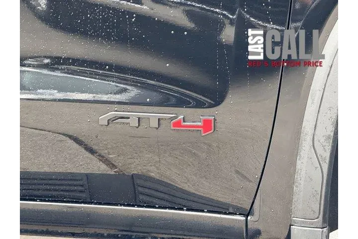 $38444 : GMC Sierra 1500 2020 4x4 AT4 image 4