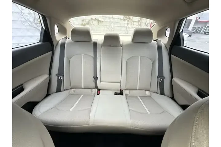 $11997 : Kia Optima 2016 LX 4dr Sedan image 9