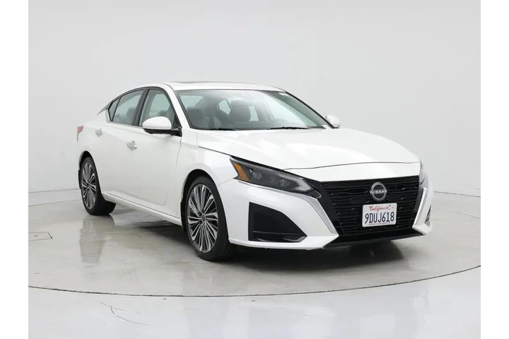 $24998 : Nissan Altima 2023 2.5 SL 4d image 1