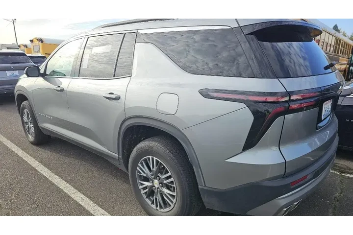 $38000 : Chevrolet Traverse 2024 4X4 image 4
