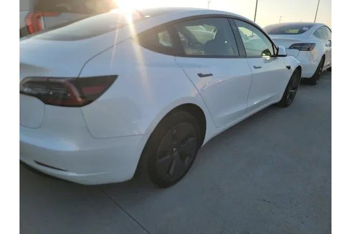 $26788 : Tesla Model 3 2023 4dr Sedan image 4