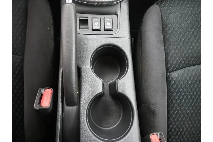 Nissan Sentra 2015 S 4dr Sed image 9