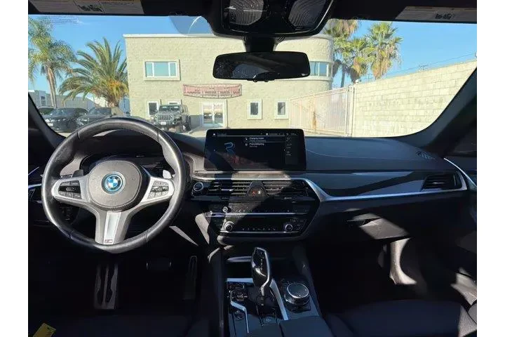 $38998 : BMW 5 Series 2023 530e 4dr S image 9