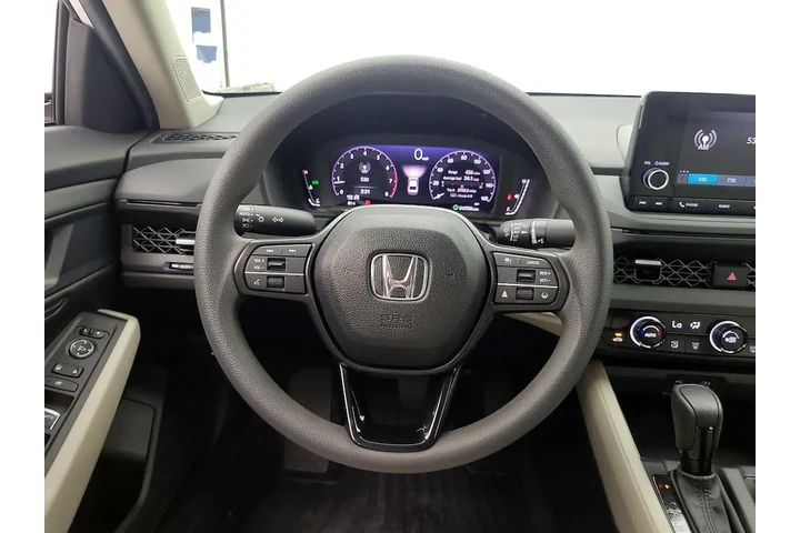 $27998 : Honda Accord 2024 EX 4dr Sed image 10