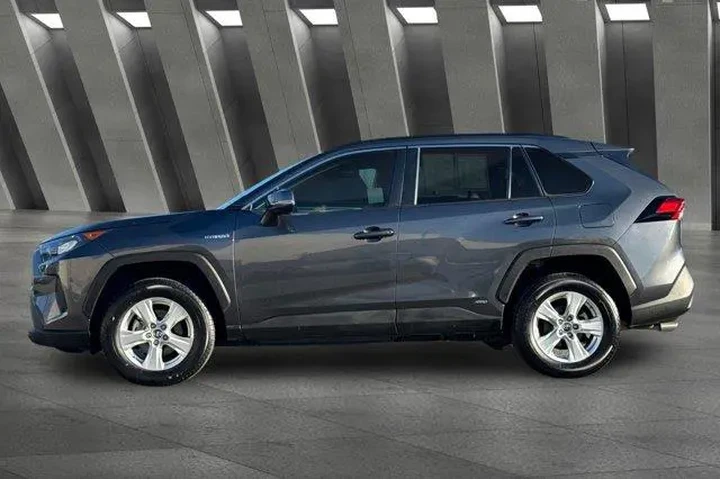 $27500 : Toyota RAV4 Hybrid 2021 AWD image 8