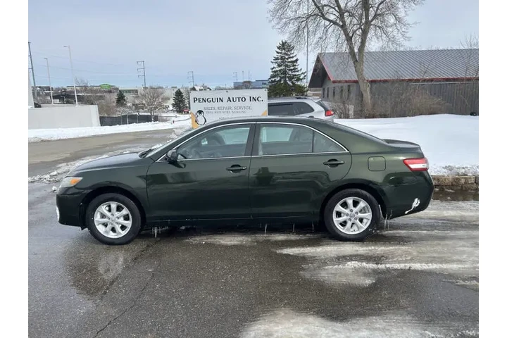 $6990 : 2011 Camry LE image 3