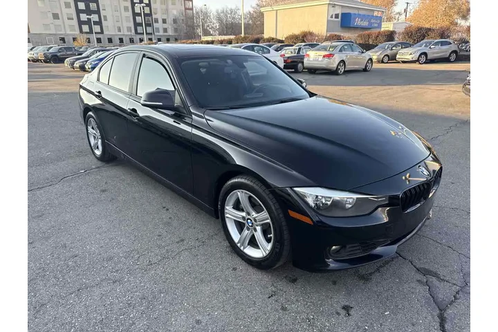 $9910 : 2015 3 Series 328i image 5