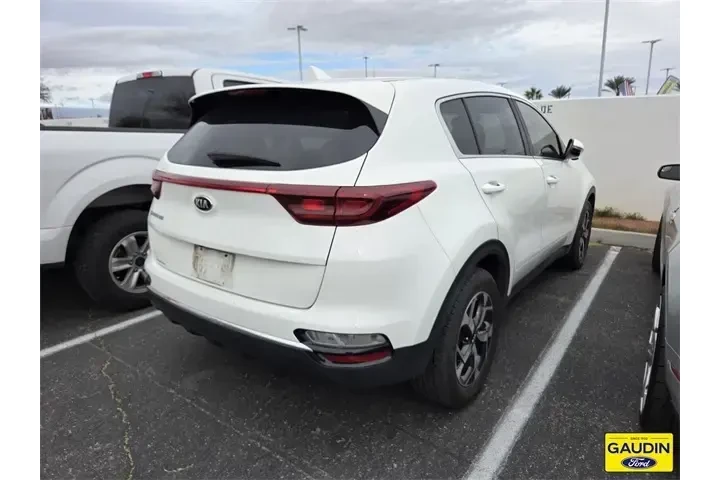 $16888 : Kia Sportage 2021 LX 4dr SUV image 2