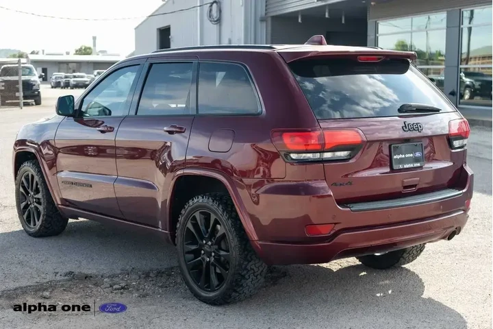 $16977 : Jeep Grand Cherokee 2018 4x4 image 9