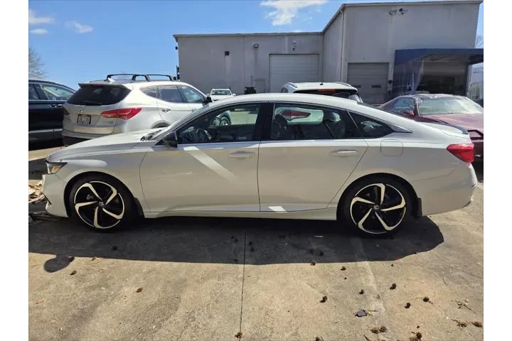 $23703 : Honda Accord 2021 Sport 4dr image 1